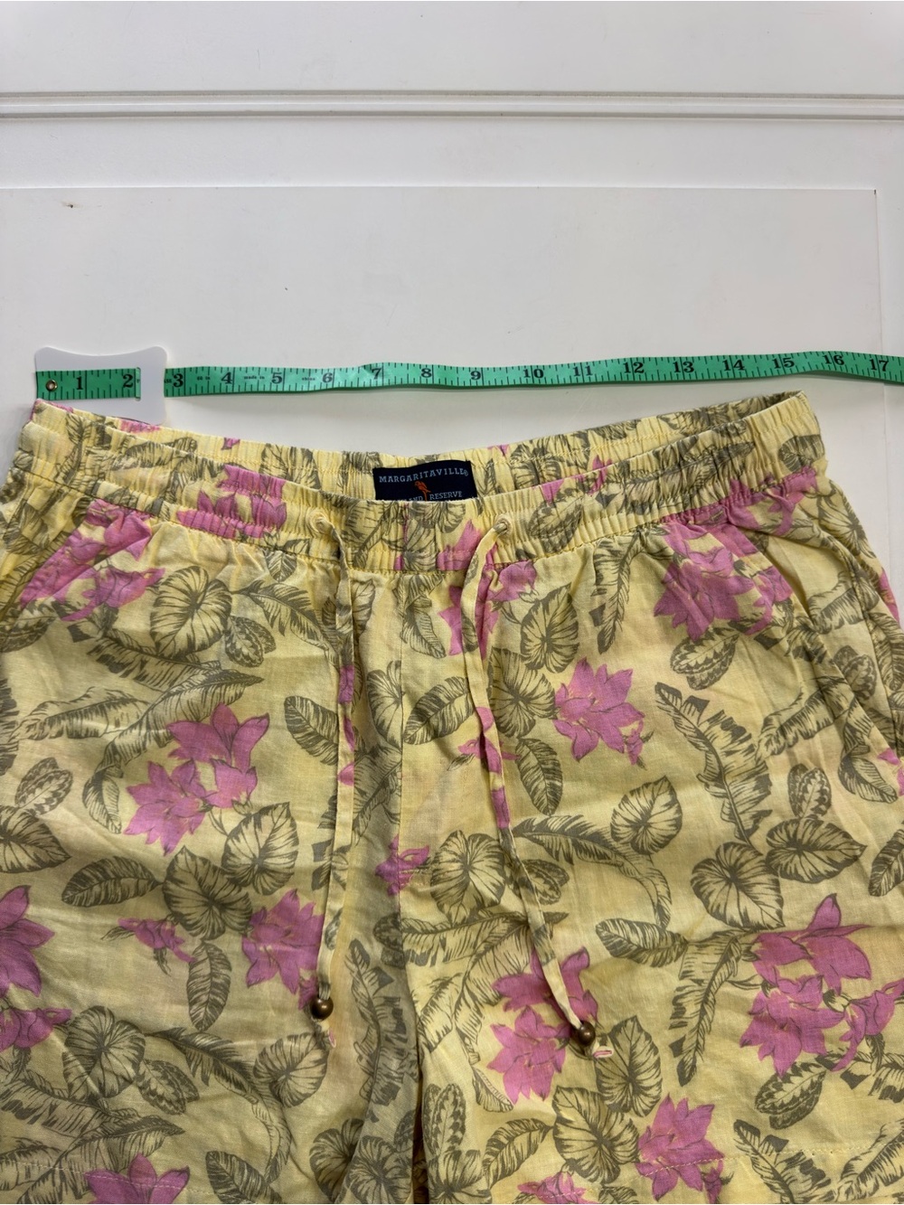 Margaritaville Island Reserve Women’s Sz M Yellow Tropical Linen Blend Shorts - Picture 6 of 8